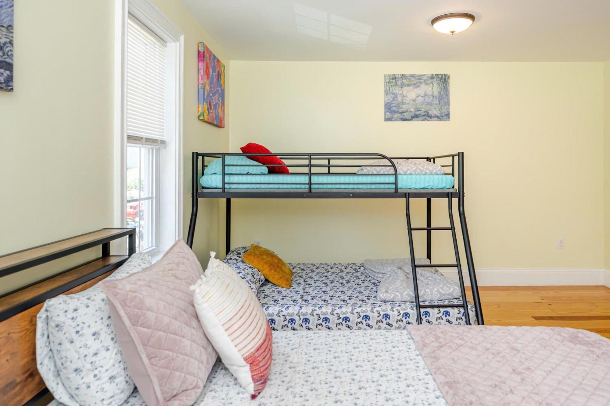 37 - 3Br Quincy - Cozy Townhouse Near Blue Hills Apartment Exterior photo