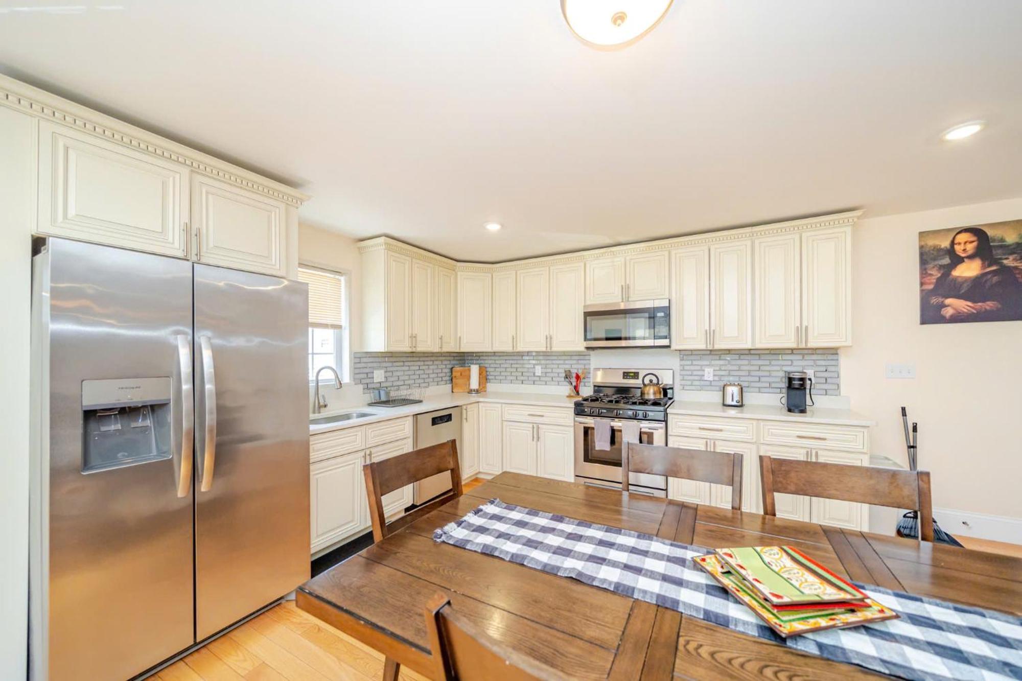 37 - 3Br Quincy - Cozy Townhouse Near Blue Hills Apartment Exterior photo