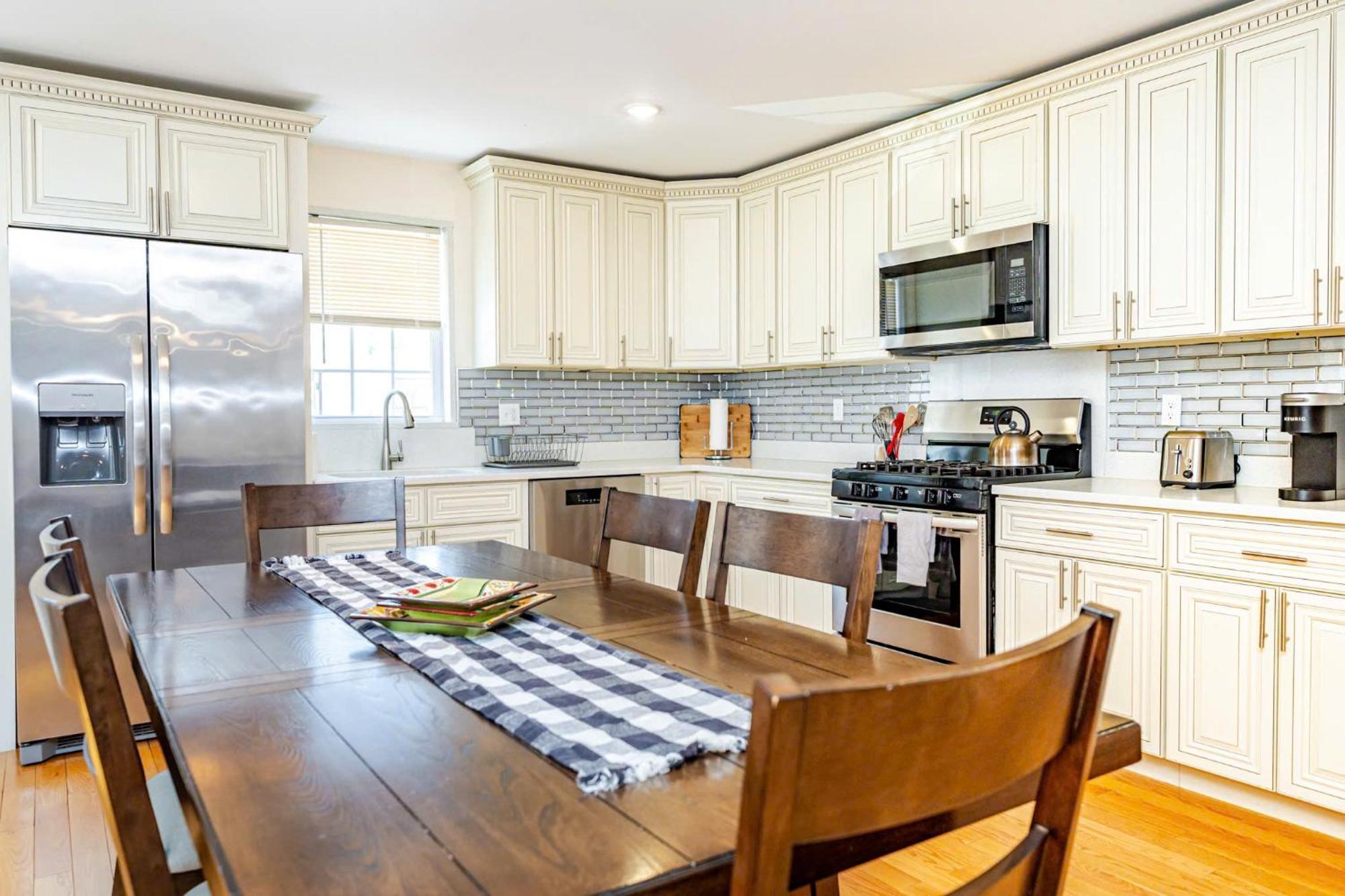 37 - 3Br Quincy - Cozy Townhouse Near Blue Hills Apartment Exterior photo