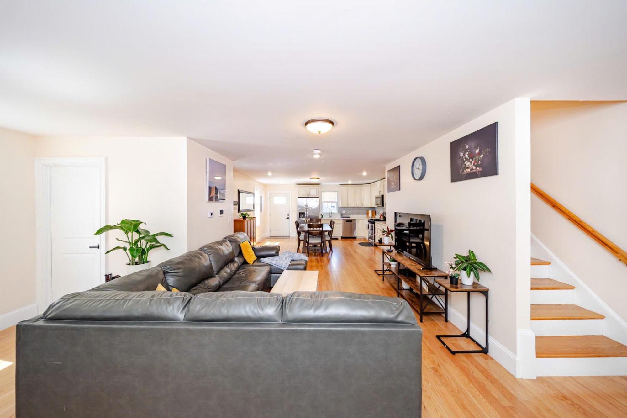 37 - 3Br Quincy - Cozy Townhouse Near Blue Hills Apartment Exterior photo