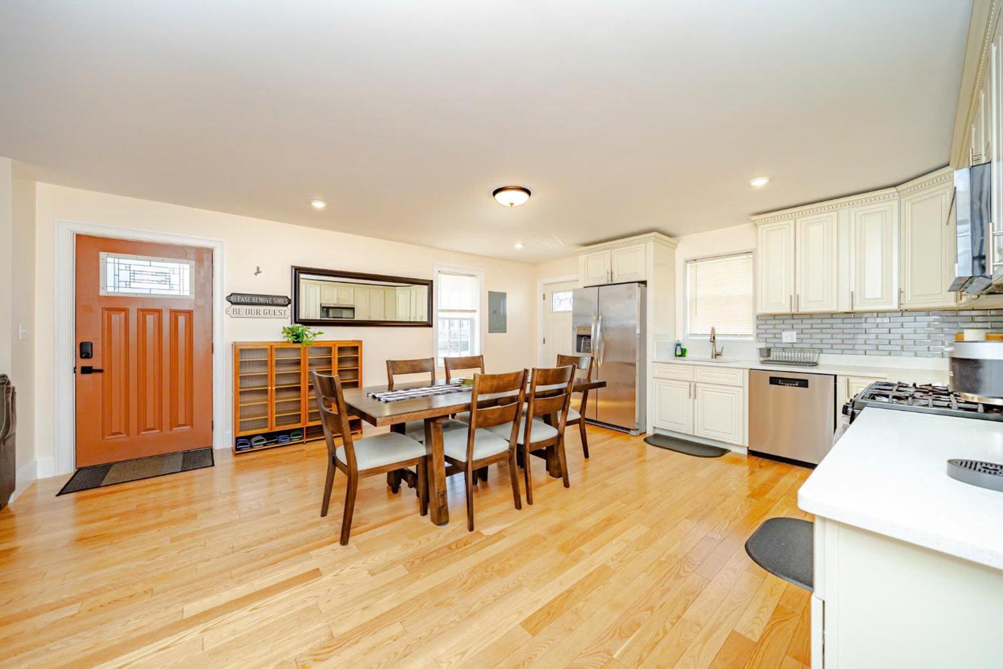 37 - 3Br Quincy - Cozy Townhouse Near Blue Hills Apartment Exterior photo