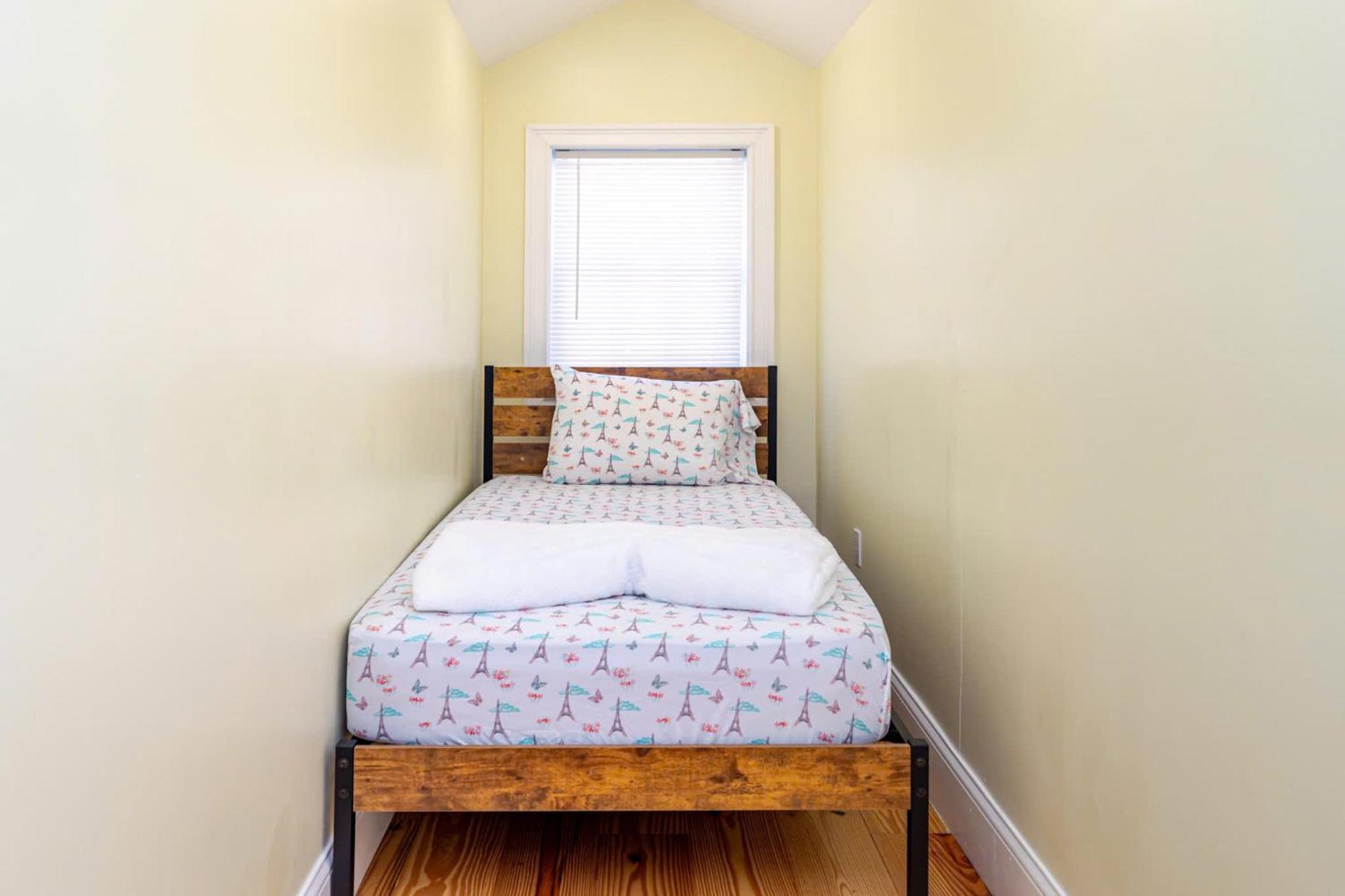 37 - 3Br Quincy - Cozy Townhouse Near Blue Hills Apartment Exterior photo